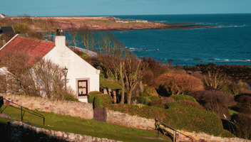 Register-of-Overseas-Entities-what-is-it-and-what-does-it-mean-for-you-as-an-Overseas-Entity-owning-or-leasing-land-in-Scotland_edited.jpg