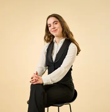 Nadezhda Raduncheva 4333 Web