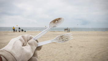Ban-on-single-use-plastics-in-Scotland.jpg