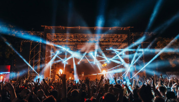 UK-Artist-Visa-process-for-international-artists,-entertainers-and-performers.jpg