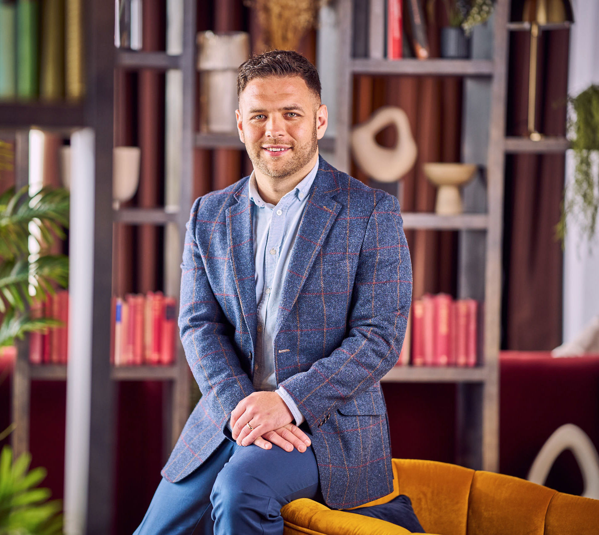 BURNESS MODA PORTRAITS0556 Square