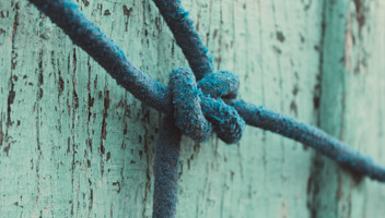 Untying-the-knot-Navigating-divorce-and-separation-in-the-workplace_edited.jpg