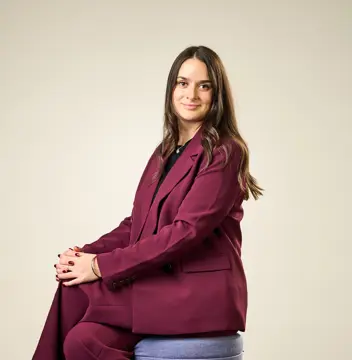 Madeleine Marinko 7240 Web